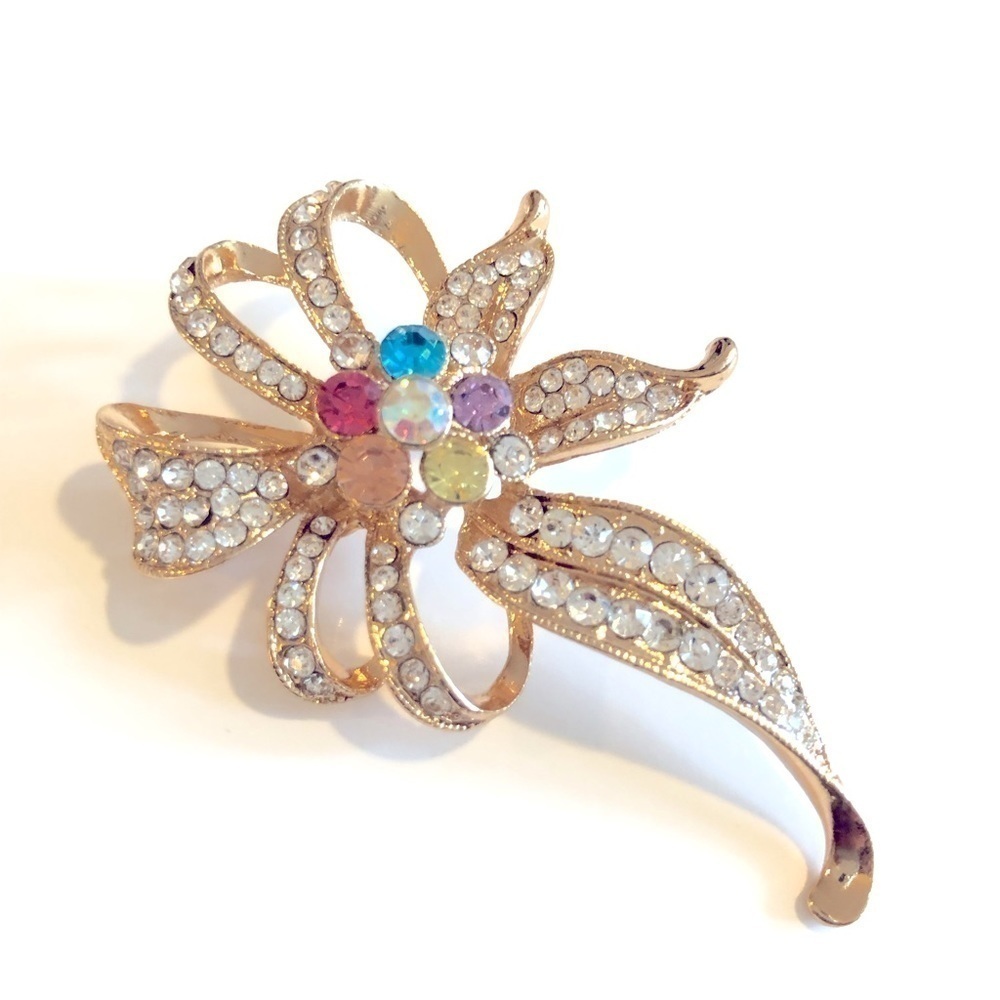 Blingy VTG Rhinestone Brooch